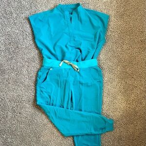 FIGS Teal Rafaela Oversized Scrub Top & Zamora Jogger Pants Set - Size M
